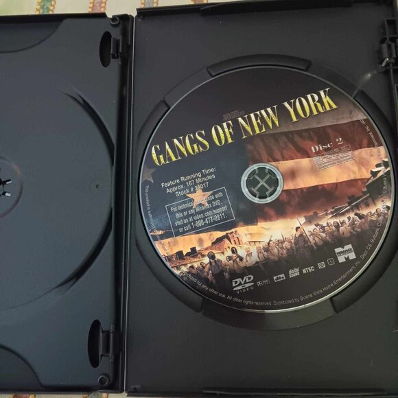 Gangs of New York - Leonardo DiCaprio - Cameron Diaz - 2002 DVDs - Rated R - Picture 3 of 4